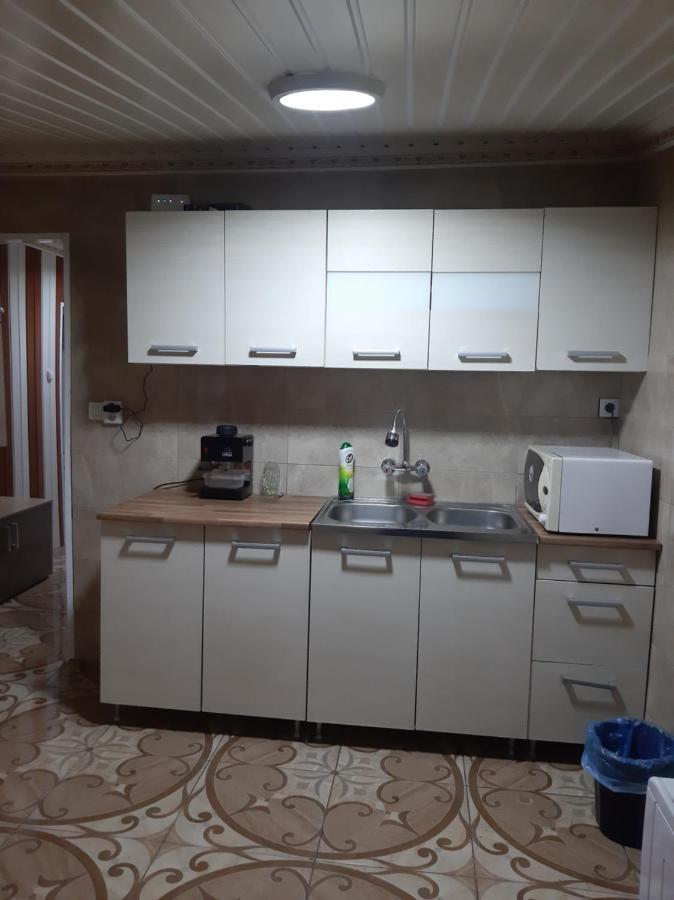Ferienwohnung Viktoria Vendeghaz Miskolc Exterior foto